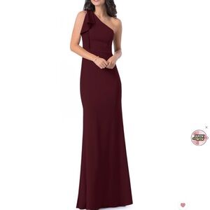 Azazie Rinna Dress Size A2 in Cabernet